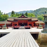 宮島の二つの顔